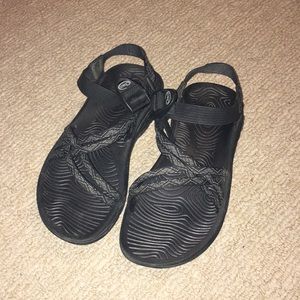 Black chacos